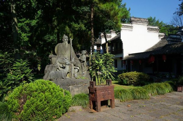 桐君山