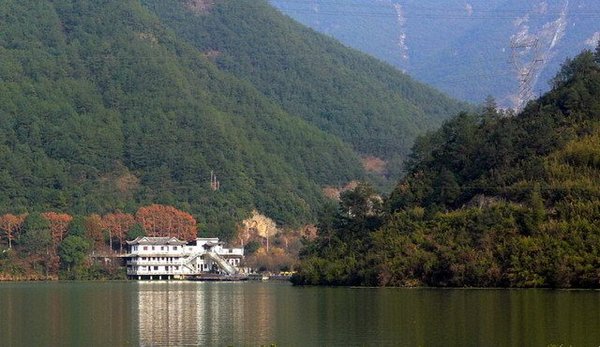 严子陵钓台江南龙门湾 严子陵钓台江南龙门湾